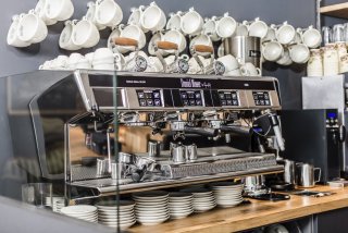 Ladenbau Pawolka / Stullenmanufaktur